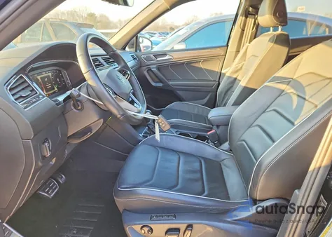 2022 Volkswagen Tiguan Sel R-Line из США, поврежденный, VIN 3VV4B7AX4NM106215